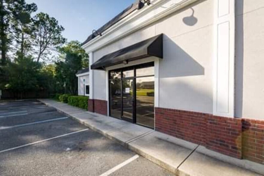 1140 SW Bascom Norris Dr, Lake City, FL à louer - Photo de l’immeuble – Image 3 sur 15