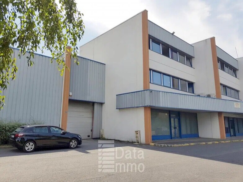 Industriel/Logistique dans Mareuil-lès-Meaux à louer - Photo de l’immeuble – Image 2 sur 9