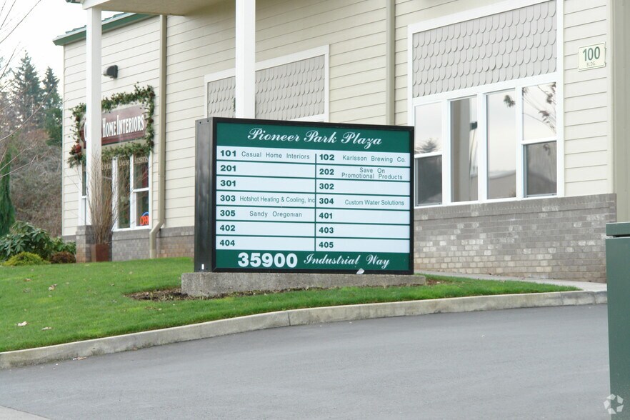 35900 Industrial Way, Sandy, OR à louer - Photo de l’immeuble – Image 3 sur 7