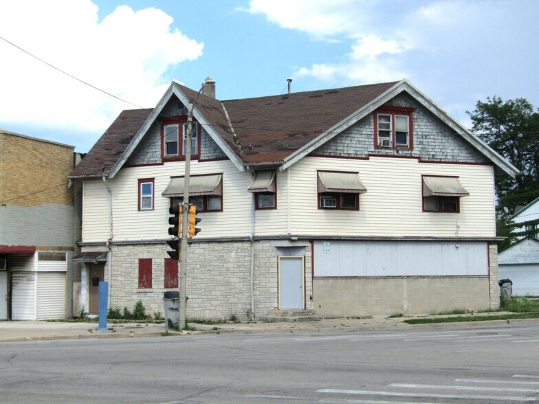 4382 N 27th St, Milwaukee, WI à vendre - Photo de l’immeuble – Image 1 sur 2