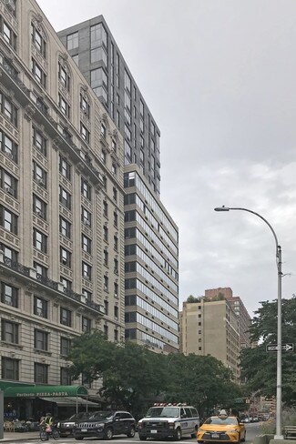 Plus de détails pour 2495 Broadway, New York, NY - Local commercial à louer