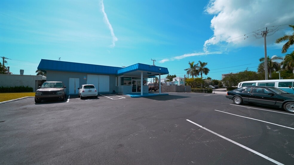 1941 NE 34th Ct, Lighthouse Point, FL à vendre - Vidéo sur l’annonce professionnelle – Image 2 sur 64