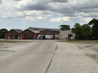 Plus de détails pour 324 N Main St, Kewanee, IL - Industriel/Logistique à vendre