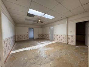 4300-4356 Caterpillar Rd, Redding, CA à vendre Photo intérieure– Image 1 sur 8