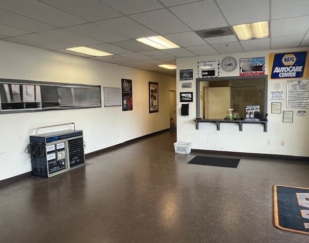 5375 Procyon St, Las Vegas, NV à louer - Photo intérieure – Image 2 sur 13