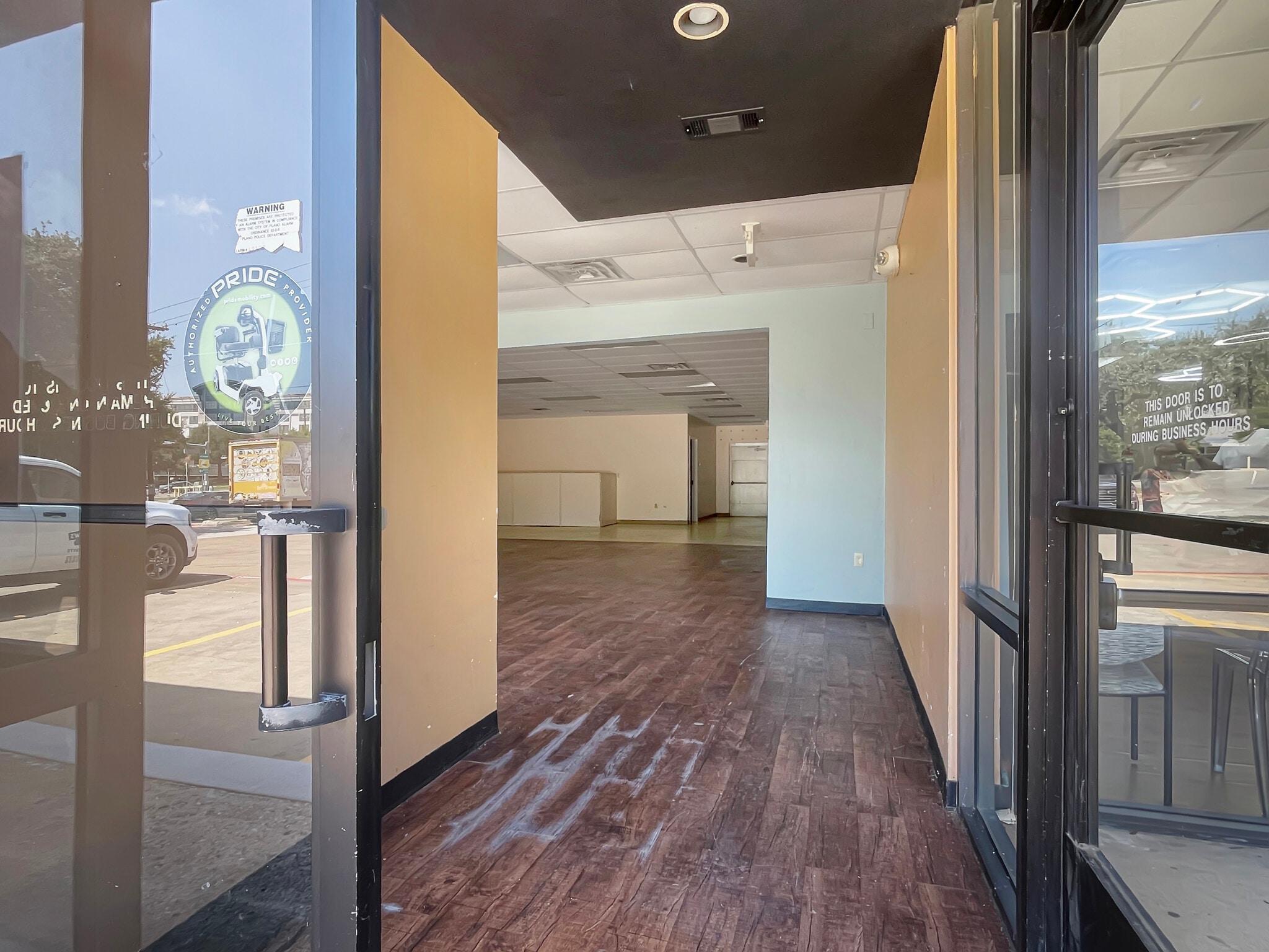 4010 W 15th St, Plano, TX à louer Photo intérieure– Image 1 sur 7