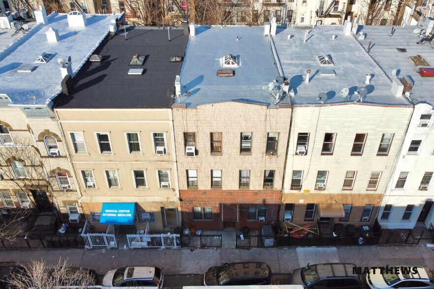1511 DeKalb Ave, Brooklyn, NY à vendre - Photo de l’immeuble – Image 3 sur 7