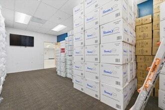 6110 Variel Ave, Woodland Hills, CA à louer Photo intérieure– Image 2 sur 5