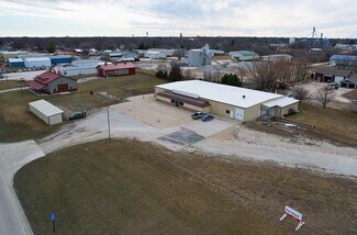 Plus de détails pour 1106 N 10th St, Winterset, IA - Local d’activités à vendre
