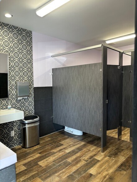 21700 Golden Triangle Rd, Santa Clarita, CA à louer - Photo intérieure – Image 3 sur 8