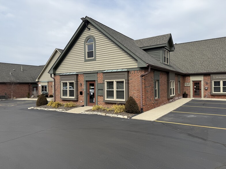 7077-7089 Corporate Way, Washington Township, OH à louer - Photo de l’immeuble – Image 2 sur 23
