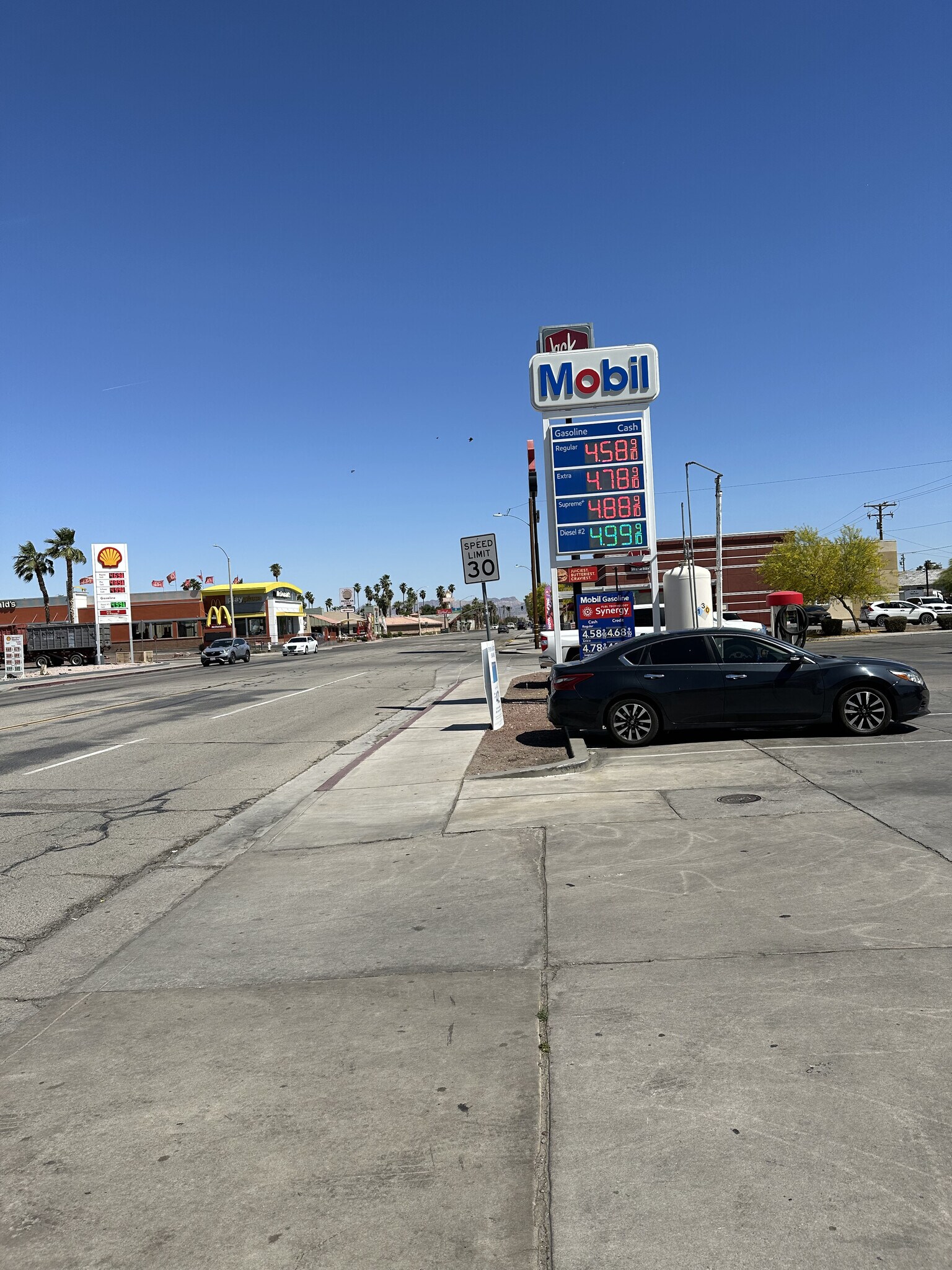 210-220 S Lovekin Blvd, Blythe, CA à vendre Photo principale– Image 1 sur 9