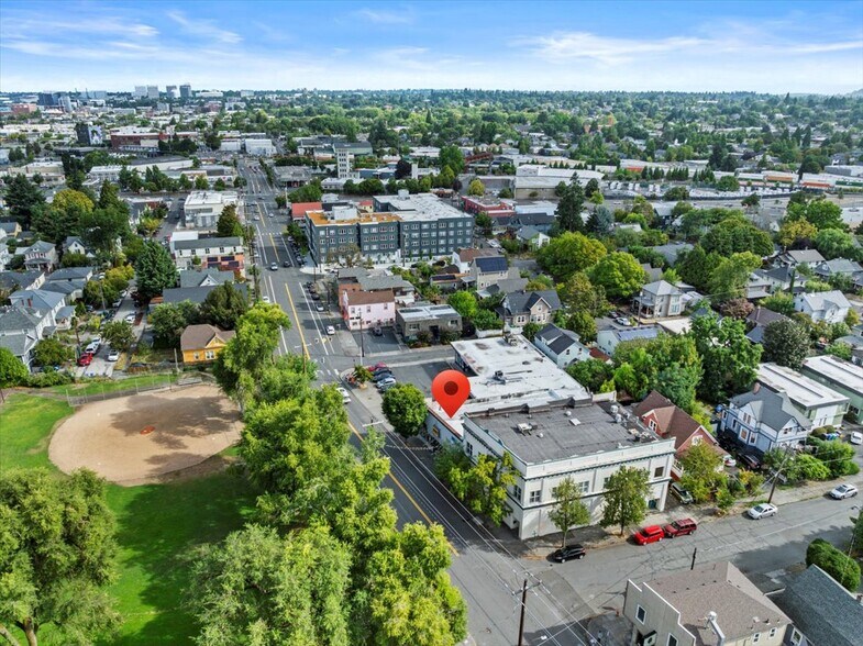 3384 SE Milwaukie Ave, Portland, OR à vendre - Photo de l’immeuble – Image 3 sur 41