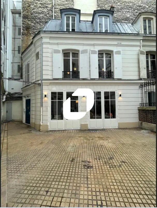 23 Rue Du Rocher, Paris à louer Photo de l’immeuble– Image 1 sur 6