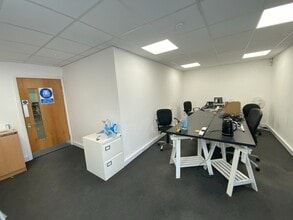 Unit 80, Venture Pont West, Liverpool à louer Photo intérieure– Image 2 sur 6