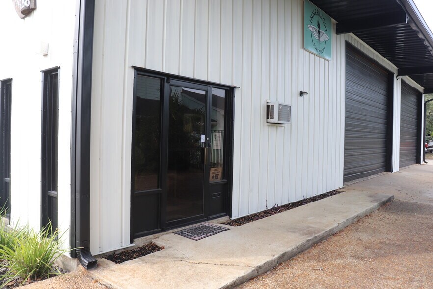 1188 Gulf Breeze Pky, Gulf Breeze, FL à vendre - Photo de l’immeuble – Image 1 sur 16