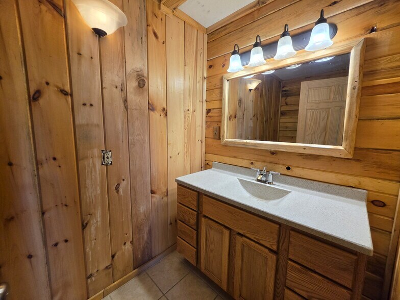 N12757 Rindahl Valley Rd, Osseo, WI à louer - Photo de l’immeuble – Image 3 sur 64