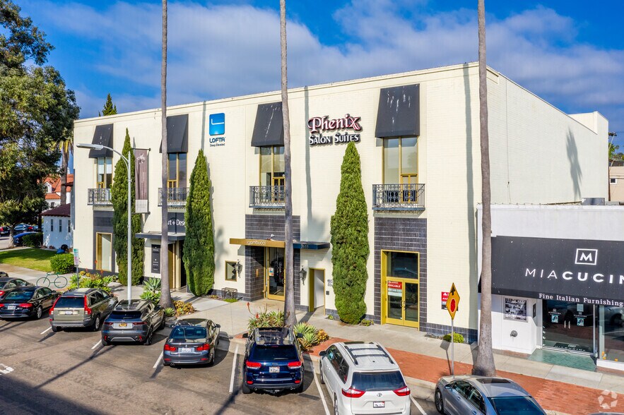 7661 Girard Ave, La Jolla, CA à louer - Photo principale – Image 1 sur 11