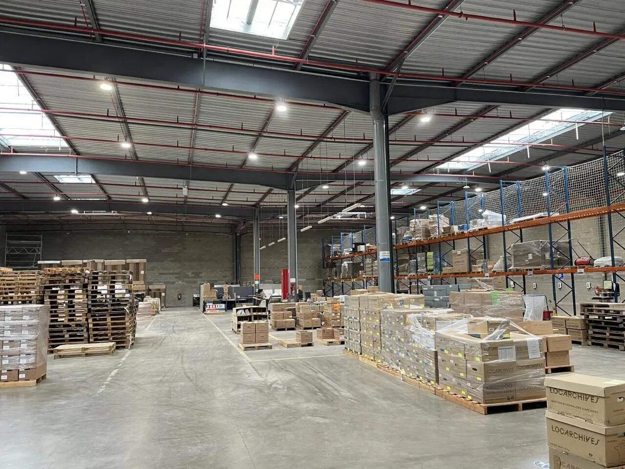 Bureau dans Stains à louer Photo intérieure– Image 1 sur 9