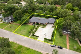 Plus de détails pour 1403 N Thompson St, Conroe, TX - Bureau à vendre