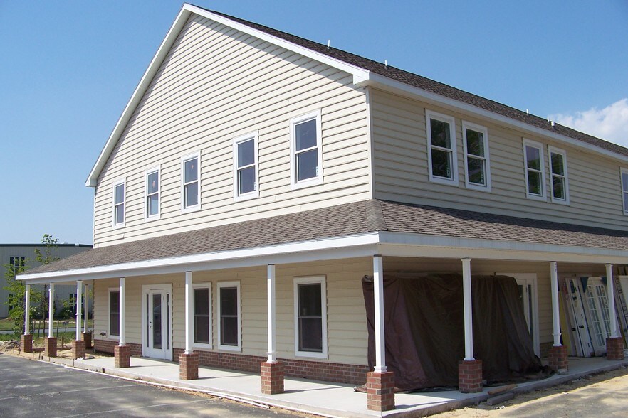 8709 Brooks Dr, Easton, MD à louer - Photo de l’immeuble – Image 2 sur 2