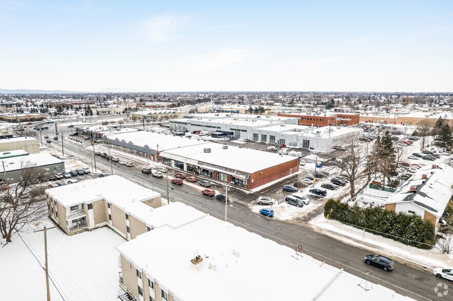 299-305 Rue Lawrence, Longueuil, QC à vendre - Aérien – Image 2 sur 5