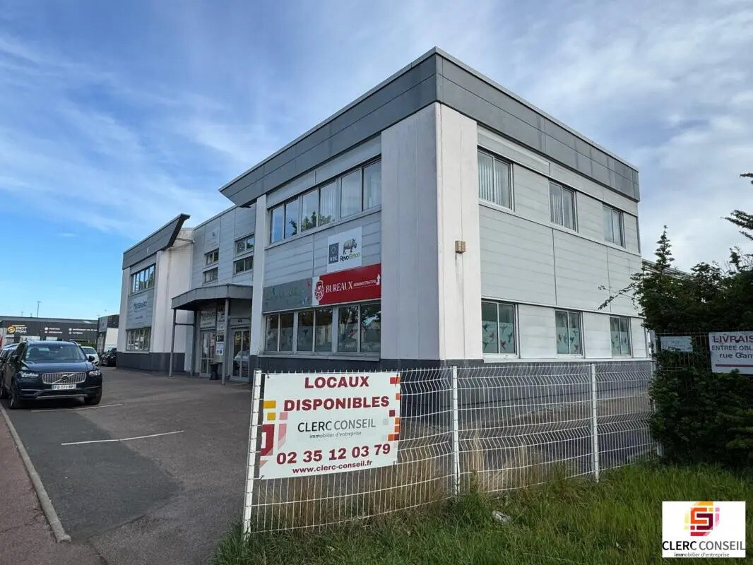 Bureau dans Le Petit-Quevilly à louer Photo de l’immeuble– Image 1 sur 14