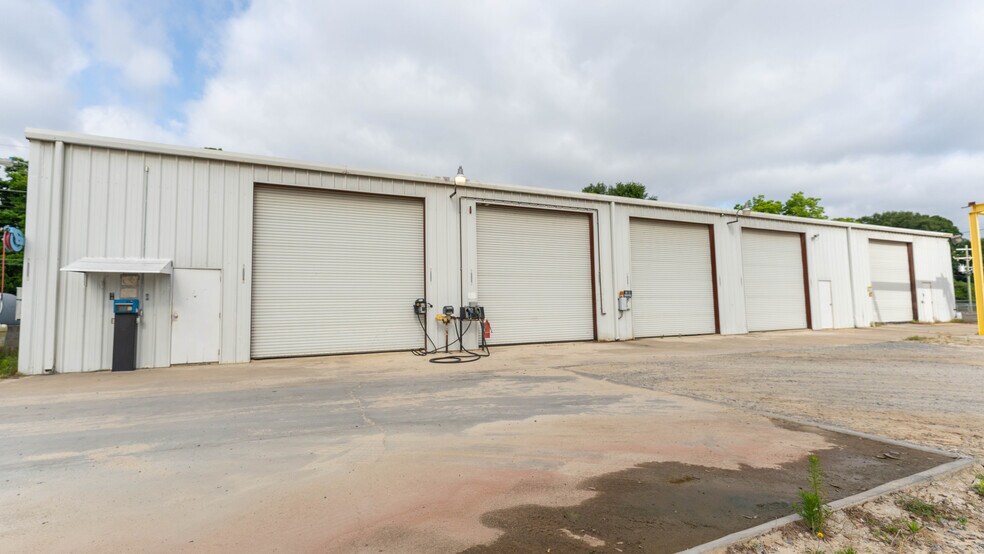 565 Thomas St, Camilla, GA à vendre - Photo de l’immeuble – Image 2 sur 84