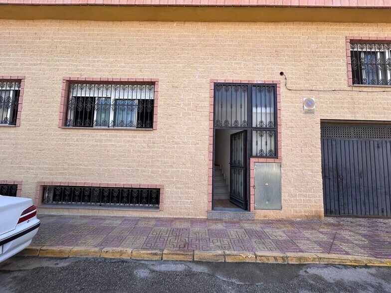 Bureau dans Jacarilla à vendre - Photo de l’immeuble – Image 2 sur 17