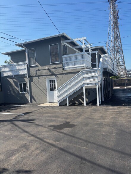 305 Indiana St, El Segundo, CA à louer - Photo de l’immeuble – Image 1 sur 7