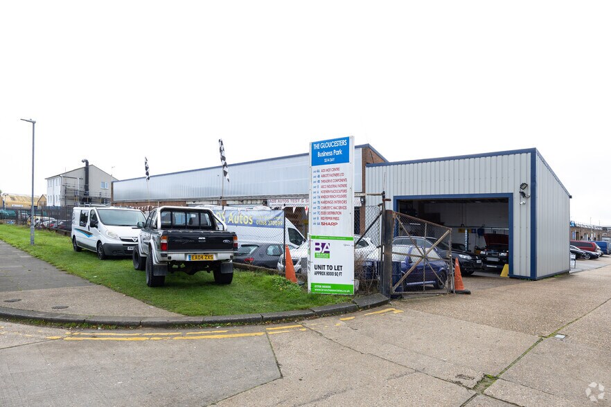 Crompton Close, Basildon à louer - Photo de l’immeuble – Image 2 sur 3