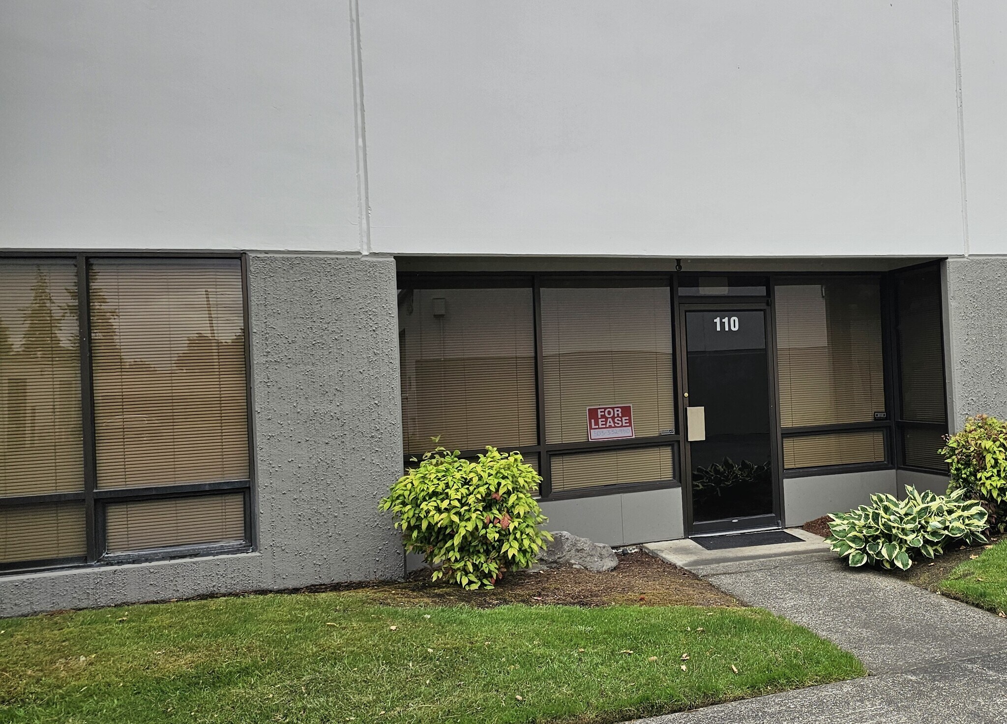 5293 NE Elam Young Pky, Hillsboro, OR à louer Photo de l’immeuble– Image 1 sur 15