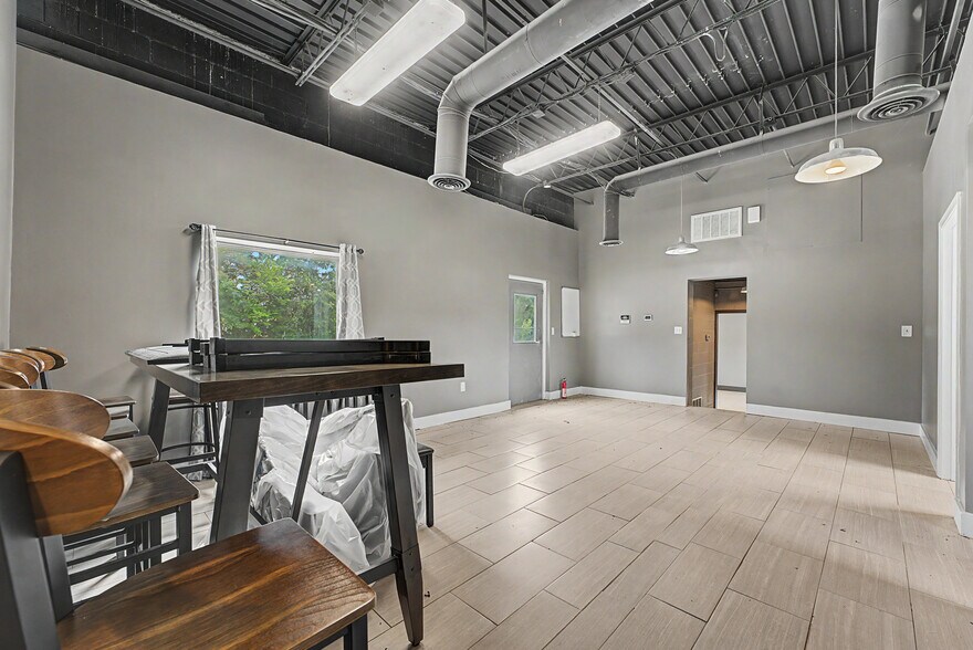 1039 N Owasso Ave, Tulsa, OK à louer - Photo de l’immeuble – Image 3 sur 14
