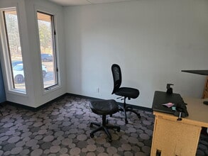 2101 Aurelius Rd, Holt, MI à louer Photo intérieure– Image 2 sur 6