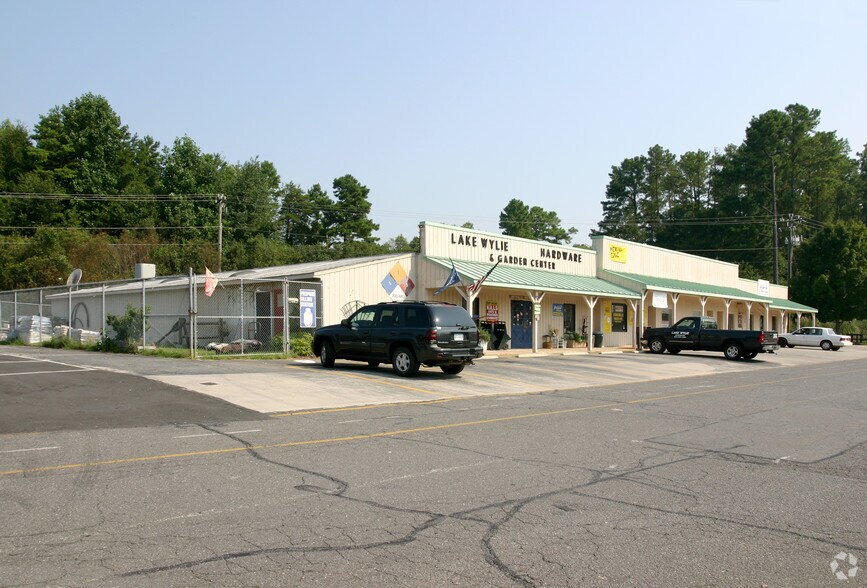 4076-4100 Charlotte Hwy, Lake Wylie, SC à louer - Photo de l’immeuble – Image 2 sur 6