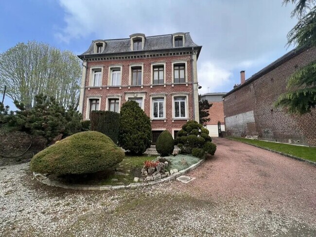 Plus de détails pour Bureau à vendre