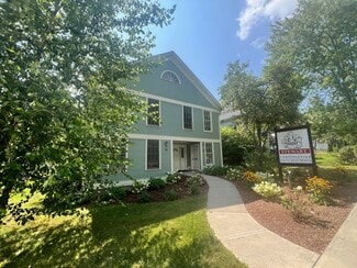 Plus de détails pour 24 Pearl St, Essex Junction, VT - Bureau à vendre