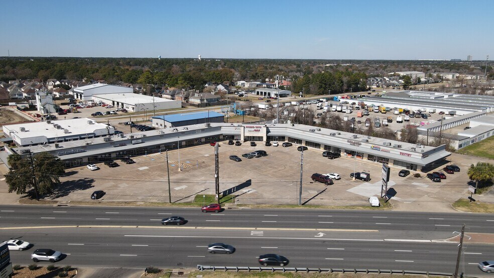 9204-9282 FM 1960 West, Houston, TX à louer - Photo principale – Image 1 sur 11