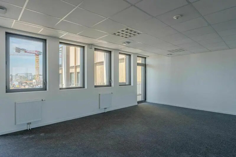 Bureau dans Épron à vendre - Photo intérieure – Image 3 sur 17