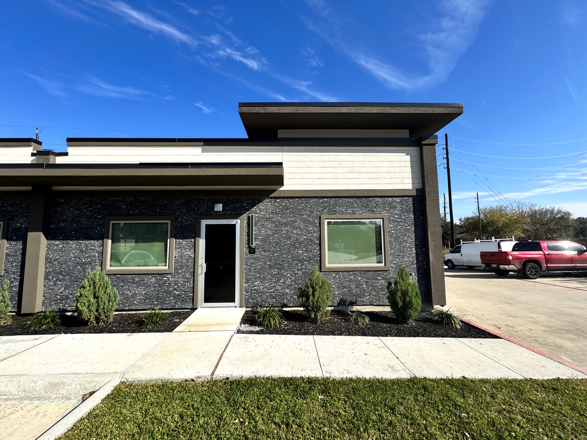 8815 West Rd, Houston, TX 77064 - Lot 304 -  - Photo intérieure - Image 2 of 16