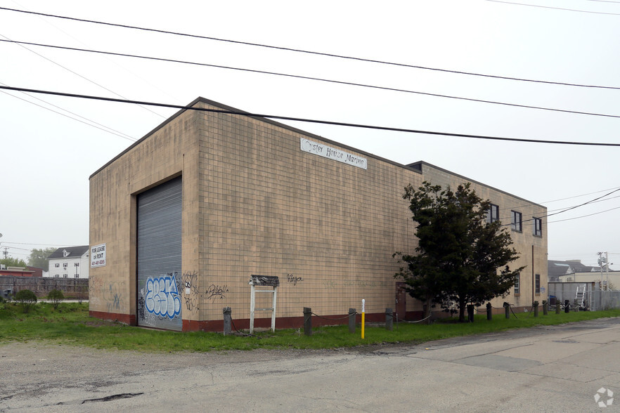 45 Water St, East Providence, RI à vendre - Photo de l’immeuble – Image 2 sur 2