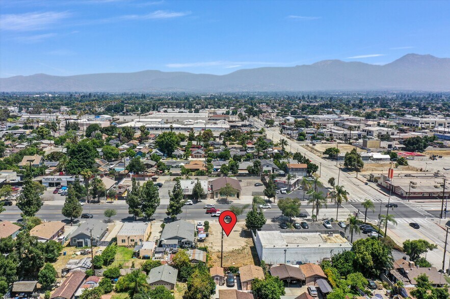 968 E Mission Blvd, Pomona, CA à vendre - Aérien – Image 3 sur 13