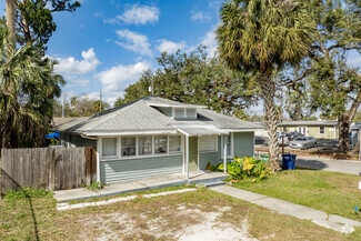 Plus de détails pour 7810 N Van Dyke Plz, Tampa, FL - Logement à vendre