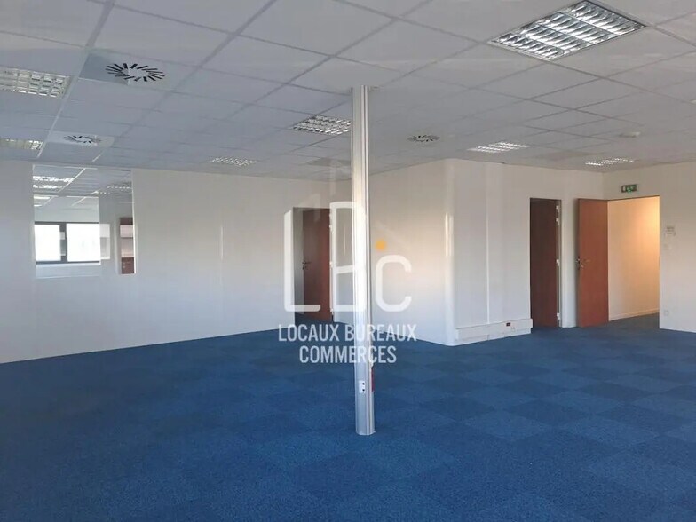 Bureau dans Ancenis-Saint-Géréon à louer - Photo de l’immeuble – Image 3 sur 5