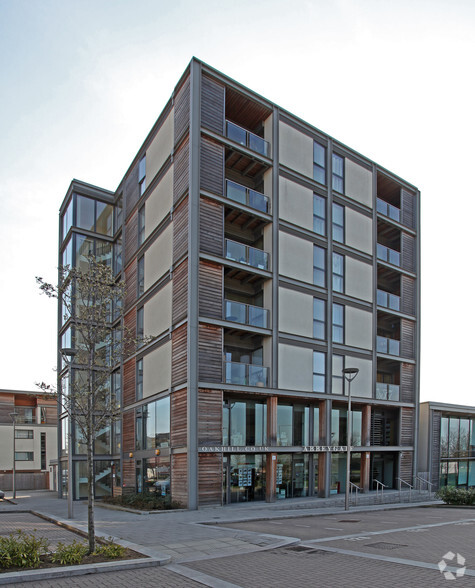 302 South Row, Milton Keynes à louer - Photo principale – Image 1 sur 2