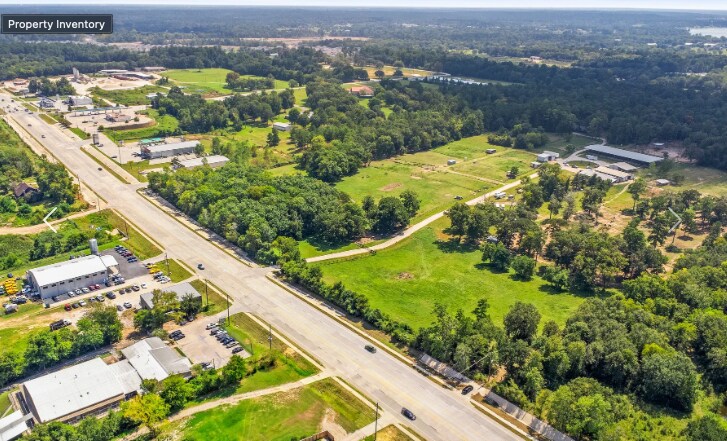 12595 FM 1097 Rd W, Willis, TX à vendre - Photo de l’immeuble – Image 3 sur 7