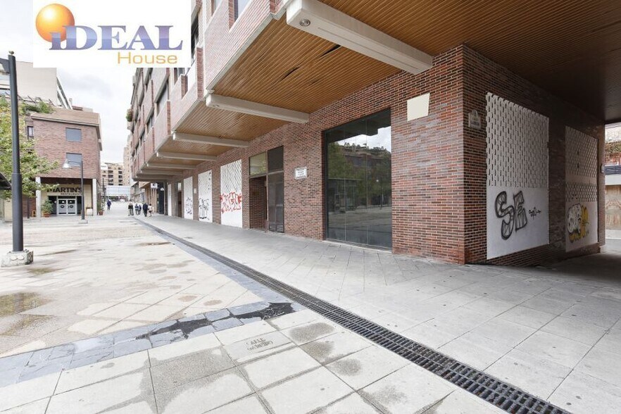 Local commercial dans Granada à vendre - Photo de l’immeuble – Image 3 sur 23