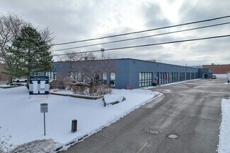 Plus de détails pour 171-193 Denison St, Markham, ON - Industriel/Logistique à vendre
