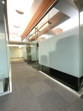 144 E 44th St, New York, NY à louer Photo intérieure– Image 2 sur 9