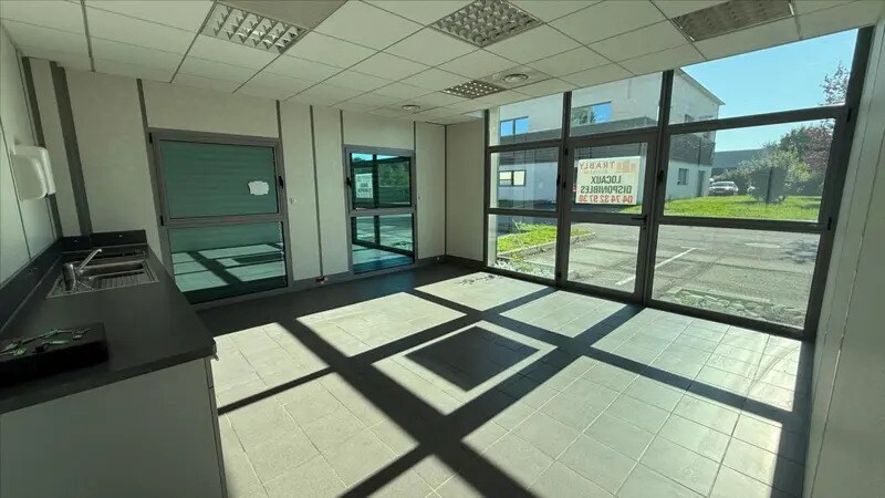 Bureau dans Bourg-en-Bresse à louer - Photo intérieure – Image 2 sur 10